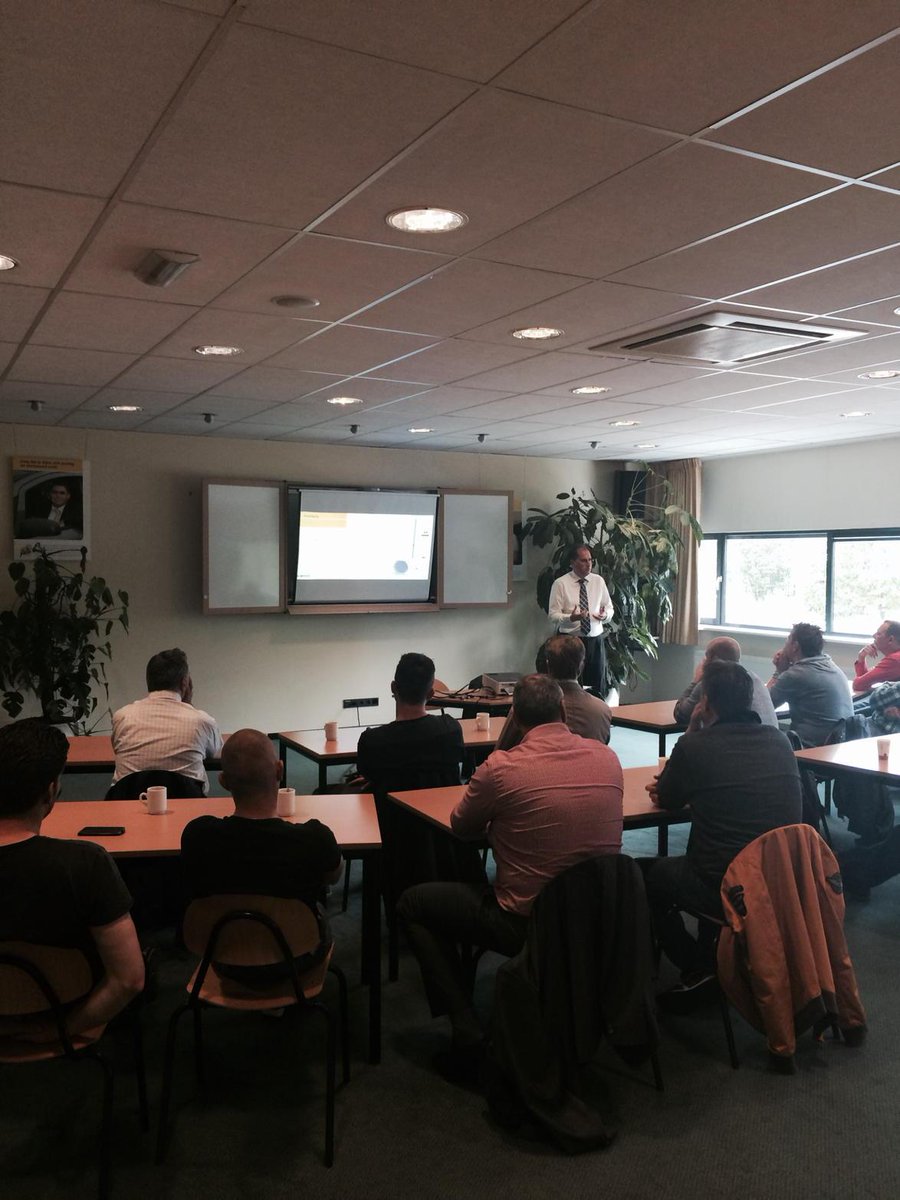 Training Remeha hybride systemen. Mooie opkomst! We gaan beginnen!