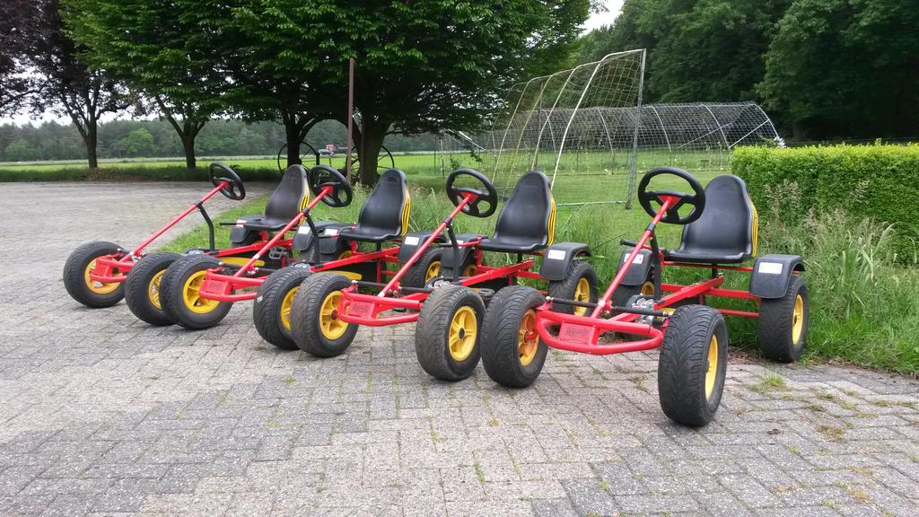 AltoysVOF's tweet image. 4 skelters geleverd bij @RokesErf , zodat er weer lekker geskelterd kan worden.