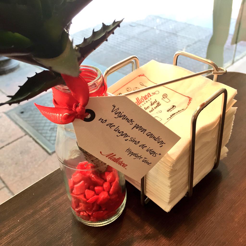 MissandChic's tweet photo. Mientras espero a @Julia_Urgel inspirándome para mi viaje a @RoyalPalm_ma @BeachcomberES #MarrakechChic http://t.co/ewCCt2exeM