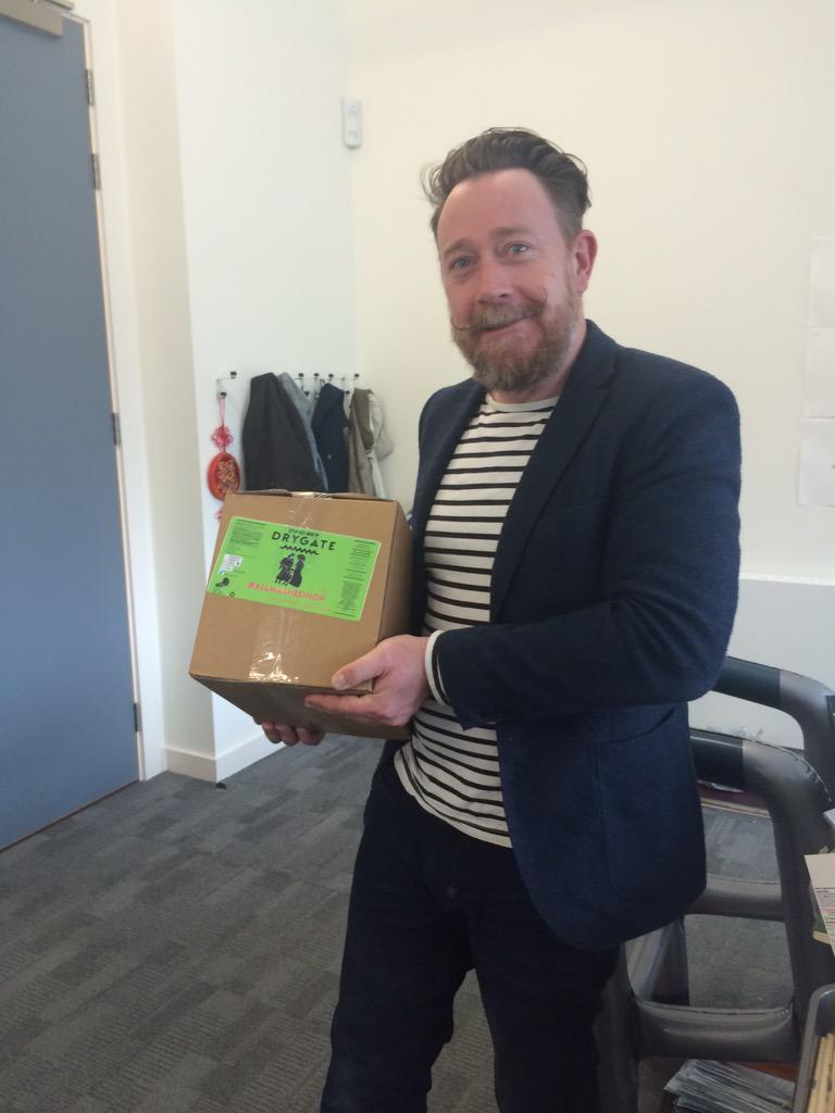 jmdh22's tweet photo. @allmashedhop presenting! #Scotland 1st non-gender specific beer  #glasgowbeer #homebrew #LGBT @moodler #creative http://t.co/csPSVMqiOT