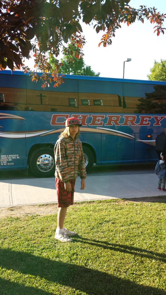 wrenrob2006's tweet photo. And they're off... http://t.co/Ot05klg33Y