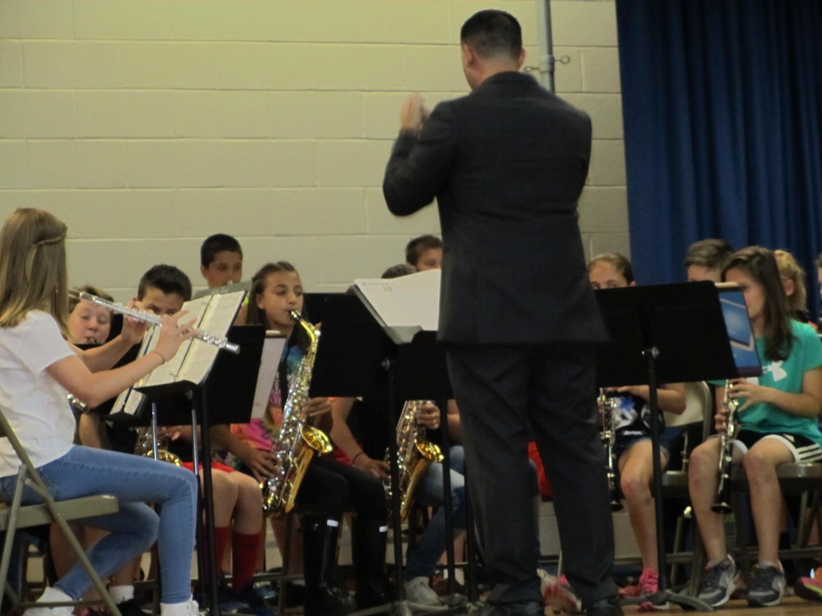 Mills Pond ES tweet media