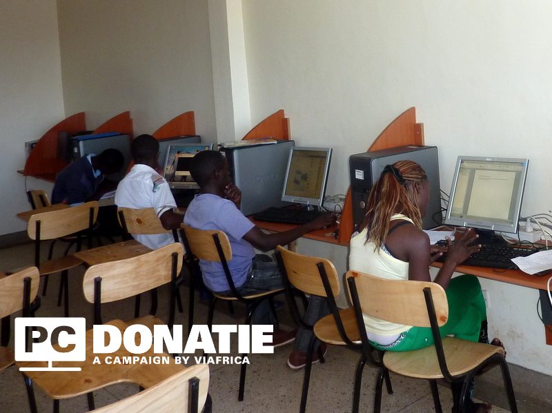 Mede door hardwaredonaties v <a href="/AmphiaZKHuis/">Amphia Ziekenhuis</a> &amp; <a href="/deRooyseWissel/">FPC de Rooyse Wissel</a> konden we dit computerlokaal in Kenia realiseren, dank!!