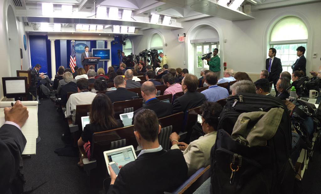 K5Greg's tweet image. 1st question from White House Press Corp at daily briefing Why do you have the local stations in today? #tradeissues