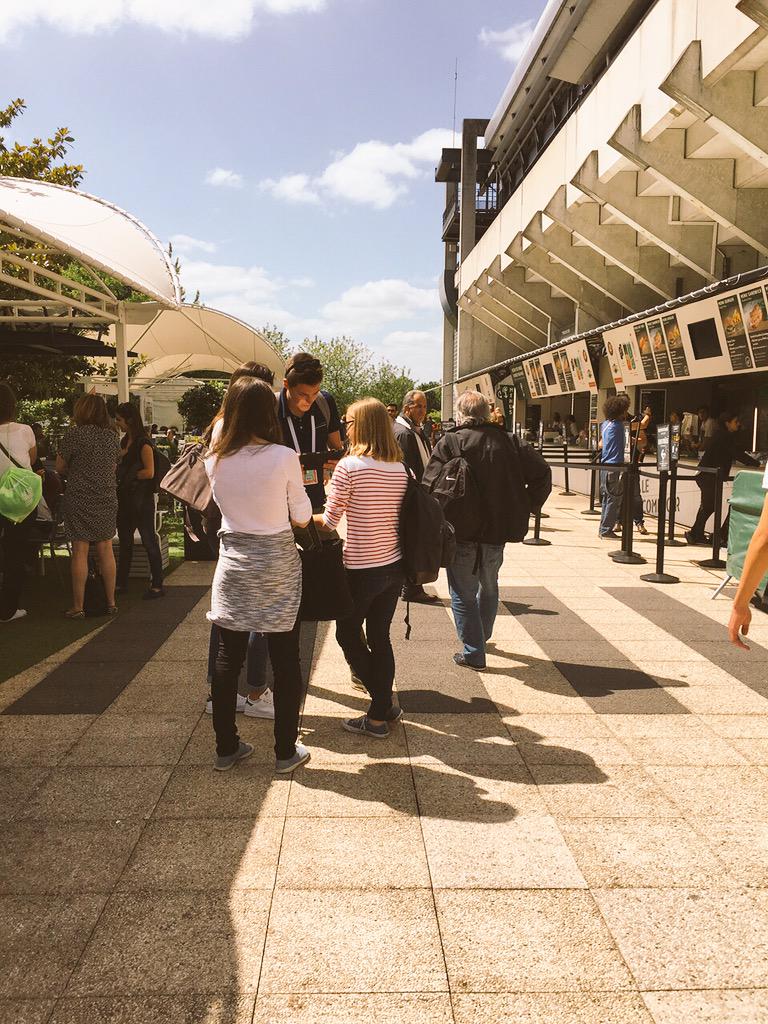 sporting_ins's tweet image. SMS INC. interviewers in action at @rolandgarros today. #SportsResearch #SportsInsight #RG2015