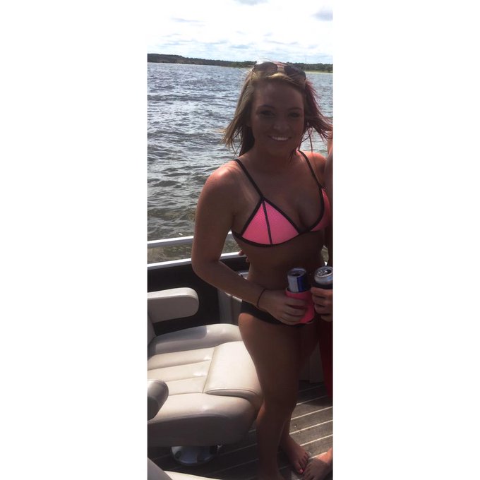 S u m m e r http://t.co/qNhayqTOex<a href="/tag/bff"class="tags"><span>#bff</span></a><a href="/tag/sinceday1"class="tags"><span>#sinceday1</span></a>