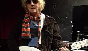 Wishing a happy Birthday to Ian Hunter ! What\s your favourite album? 