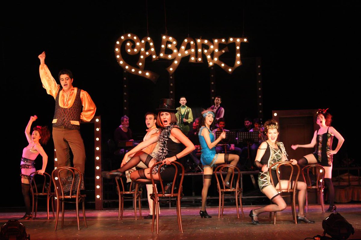 YAZ OYUNLARI “BİR YAZ GECESİ RÜYASI”YLA BAŞLIYOR

ibb.gov.tr/sites/sehirtiy…

Online Bilet İçin: bilet.ibb.gov.tr/frame.asp