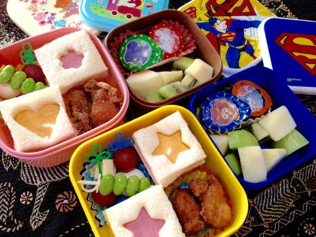 イマチ Ar Twitter 昨日の子供たちの遠足お弁当 サンドイッチ派の姉とおにぎり派の弟が 前日まで小競り合い 結果 口達者な姉が脳天気な弟をいいくるめ サンドイッチに Http T Co Mskgkqnfqc