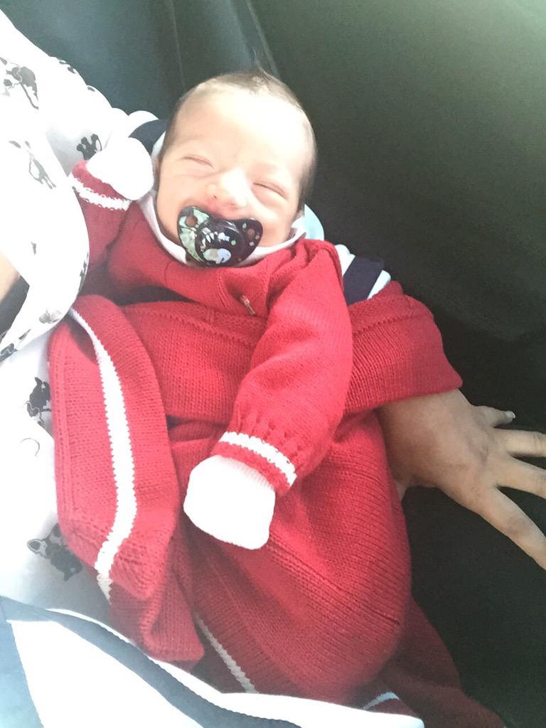 MarianaMarazzo's tweet photo. Tem bom dia melhor ?? Naoooo, eu te amo Rafael Álvaro !!! #novoprincipe #meuamor #babyRA http://t.co/KpWNAVfqUO