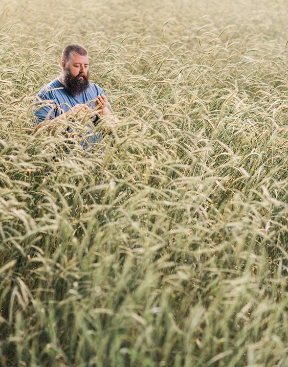 blakesuarez's tweet photo. This photo of @gregjohnsman by @GREGDUPREE is incredible! Check out the @BitterSouth feature: http://t.co/0LaiGe0DcV http://t.co/ukb18QxNxx