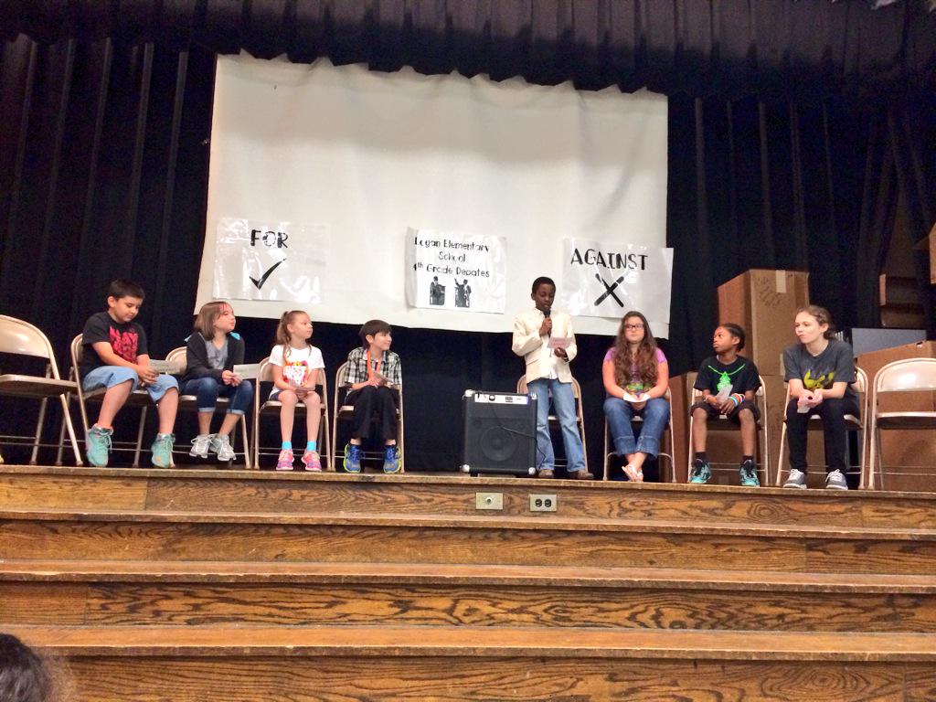 msvencusBCPS's tweet photo. Just heard a rebuttal about a manned mission to Mars! #collegeandcareerready #higherlevelthinking @DDance_BCPS http://t.co/BBRzTKSsVP