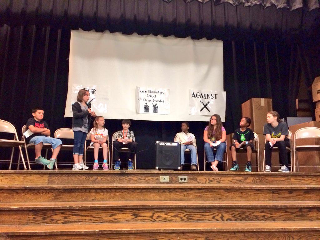 msvencusBCPS's tweet photo. Just heard a rebuttal about a manned mission to Mars! #collegeandcareerready #higherlevelthinking @DDance_BCPS http://t.co/BBRzTKSsVP