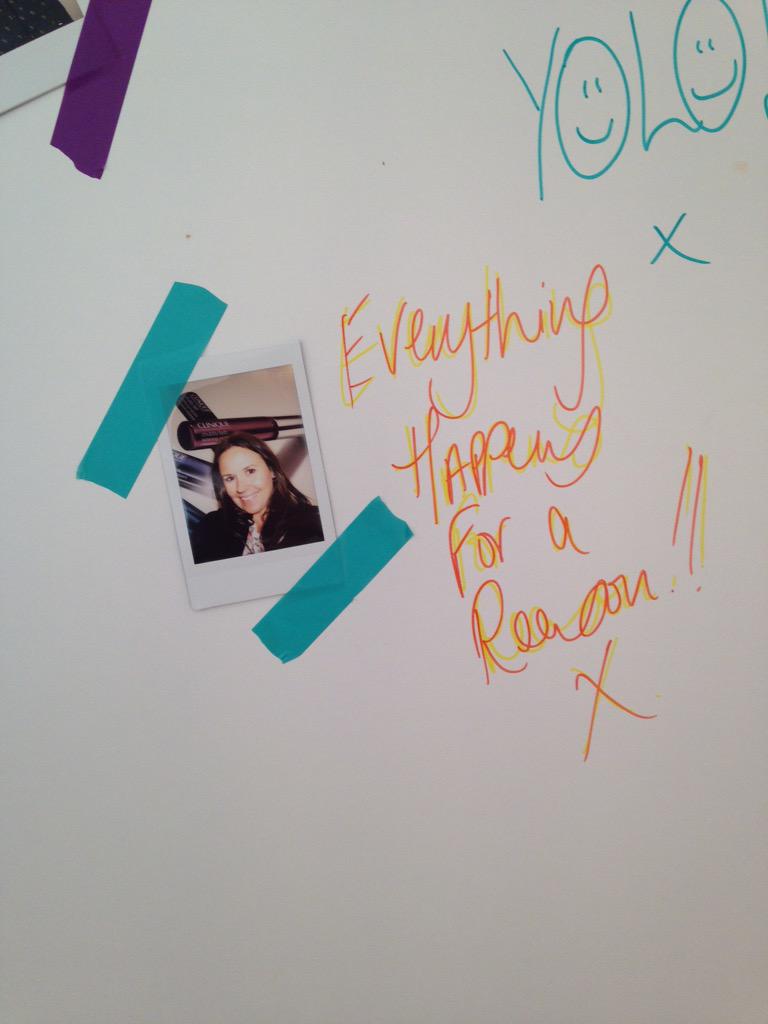 @CliniqueUK_PR who knew yellow eyeliner could be such a winner! #whatsyourline