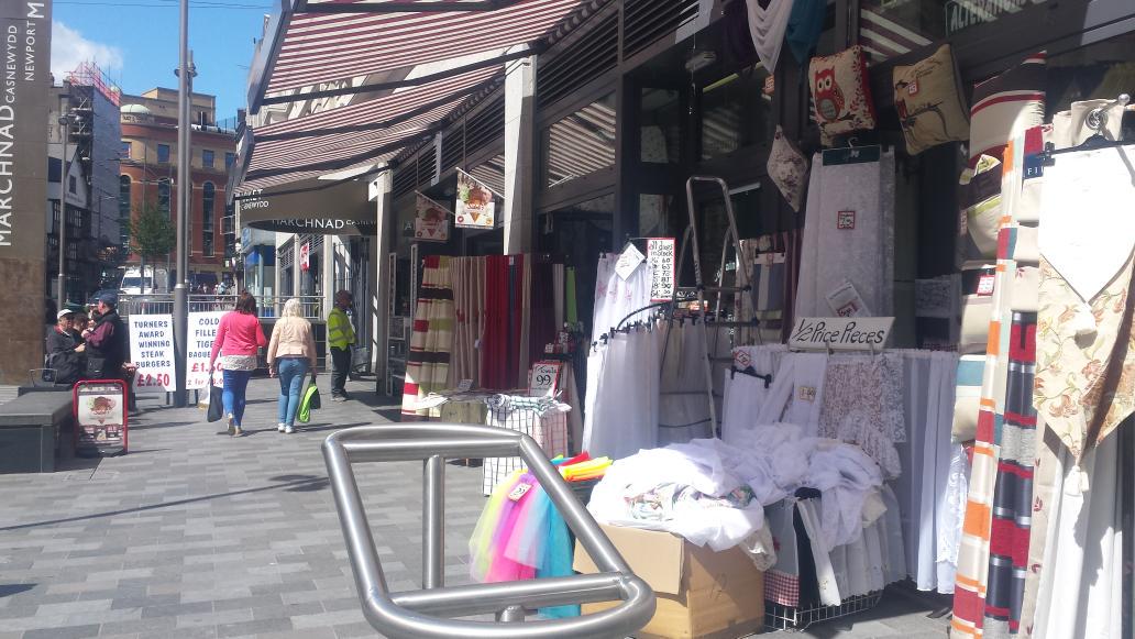 thenewsagentjr's tweet photo. Lush day for some ice cream or slush from @Thenewsagent you can find it behind the curtains! #lost #curtain #findus http://t.co/wGfAuB3OoA