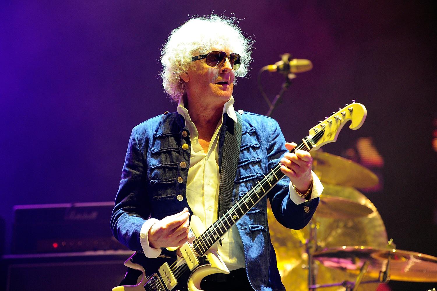 Happy birthday to Ian Hunter - One of the nicest guys you\ll ever meet - Keep on rocking! 