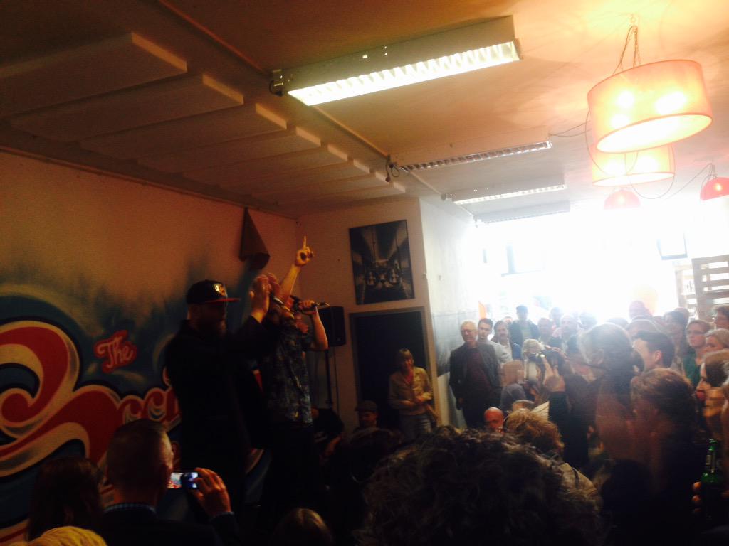 Opening <a href="/SocialClub0570/">Social Club</a> in de Nieuwstraat. Gefeliciteerd &amp; veel succes! Volle bak, de opening bruist! #Deventer