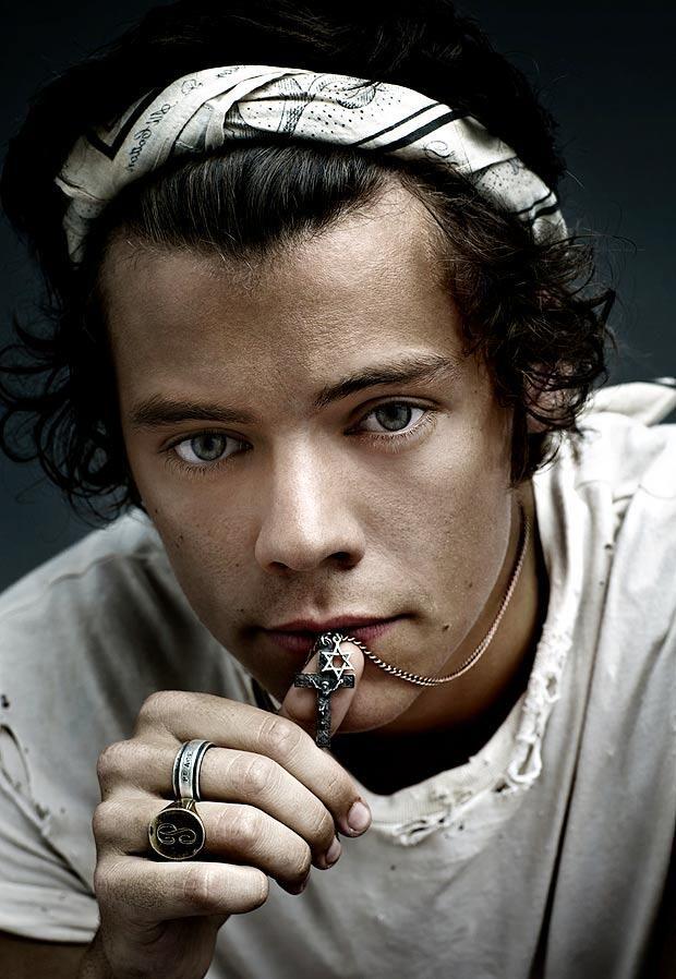 snowlessnarry's tweet photo. Hi Harry @Harry_Styles please notice my drawing of you! http://t.co/igecHV3oRt