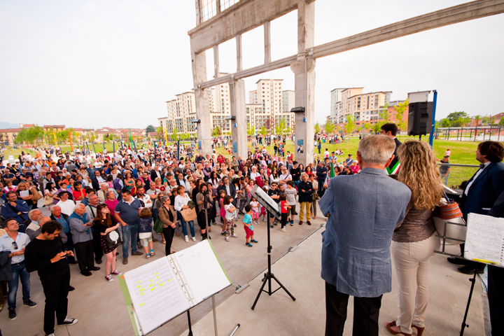 ComitatoUrban's tweet photo. Le foto dell'#inaugurazione del #ParcoPeccei! Sfogliatele tutte a questo link: https://t.co/5JShE23q0A http://t.co/QGY4vtoSrq