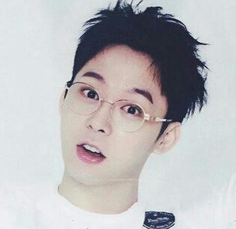 Happy bday PARK YOOCHUN! UR OFFICIALLY AN AHJUSSI NOW 