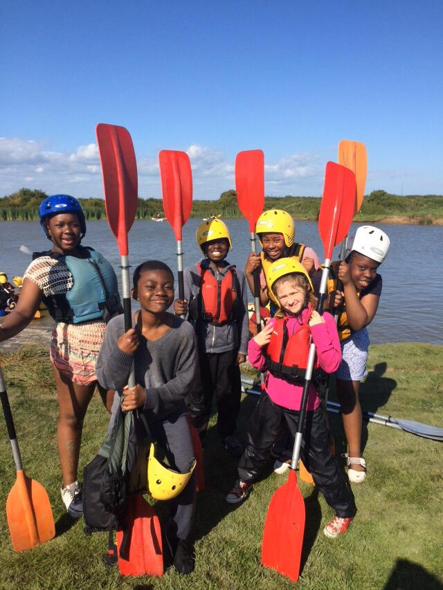 Kender_Y6S's tweet photo. And now some kayaking. Guess which adult fell in?! http://t.co/blrAiSVWgD