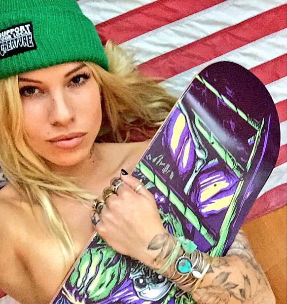 creaturefiends's tweet photo. #CreachMornins #CreatureBabes http://t.co/E65ogwk7Ur