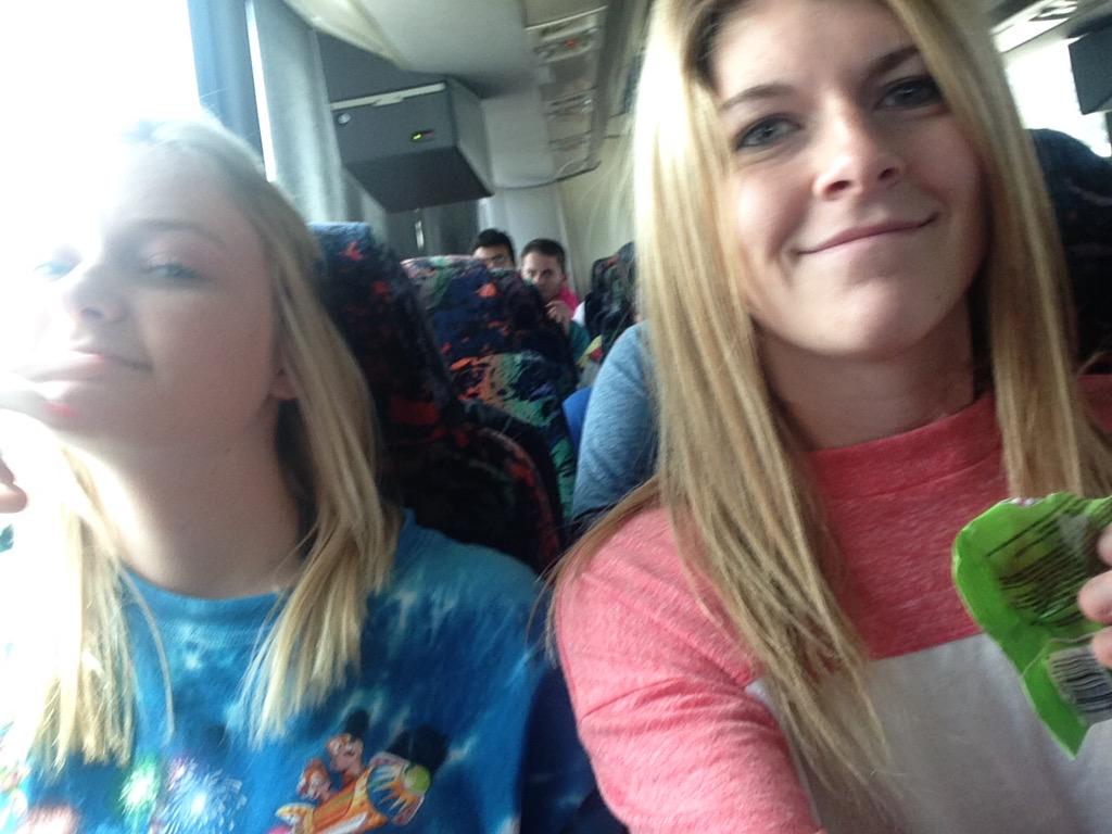 PaitonAnne's tweet photo. #livetweet #GradNight2K15 http://t.co/HPM0LU6eTF