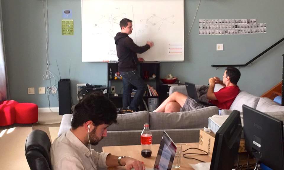 critical_cap's tweet image. #Coworking and helping. Our Basecampers enjoy a sunny afternoon while discussing business strategies. #startuplife