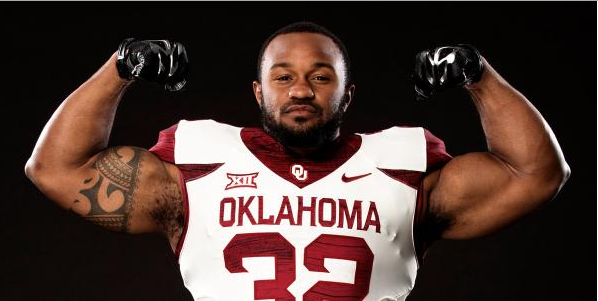 espn's tweet photo. .@OU_Football's Samaje Perine is one of the top running backs in the country.

Dare you to tell him otherwise. http://t.co/pI0TEZuTgT