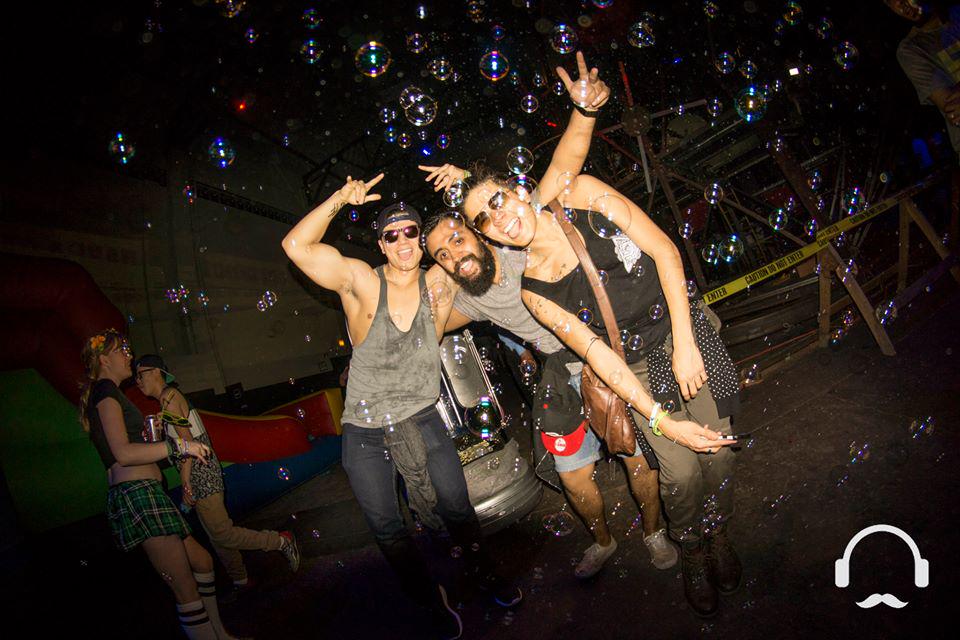 DayTripFest's tweet photo. PIC CONTEST! Tweet your sickest pics/vids from DayTrip to @DayTripFest &amp; you could win free drinks! #DayTripFest http://t.co/QfxqOHH00s