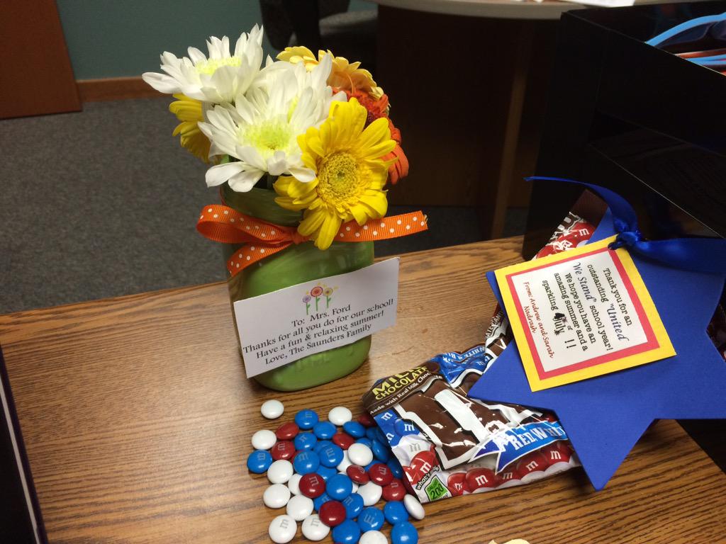 LynnHillFord's tweet photo. #kindness #thoughtfulness pouring @HomesteadES @LewisvilleISD @SaundersMere #BestParentSupport #communitypartnership http://t.co/hKTDH60U2W