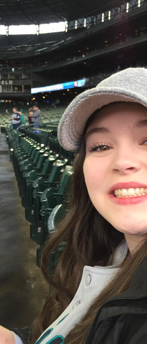 Dru_Jams's tweet image. At the Mariners game! #section146 #row 4