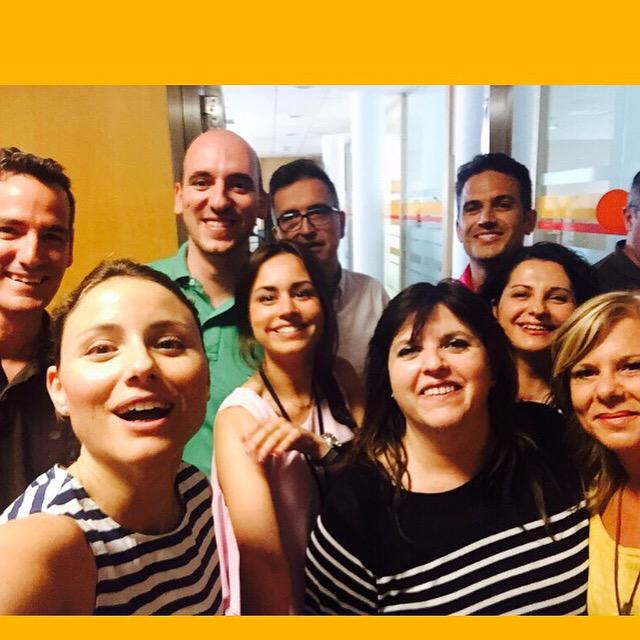 glogobo's tweet photo. Celebrando con mis compis #ElDiaDeLasPersonas en @Consum #meencantatrabajarenconsum http://t.co/eyliAKuwha