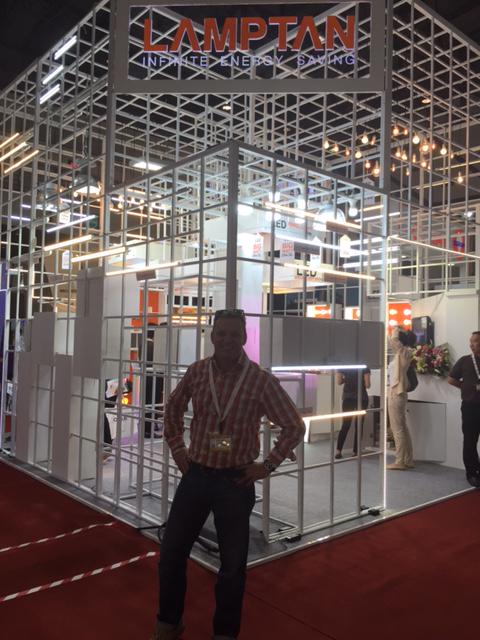 LEDdirectAU's tweet image. #LEDdirect founder Barry Cussell looking for the latest LED technologies at the Bangkok int. light show! #RandD