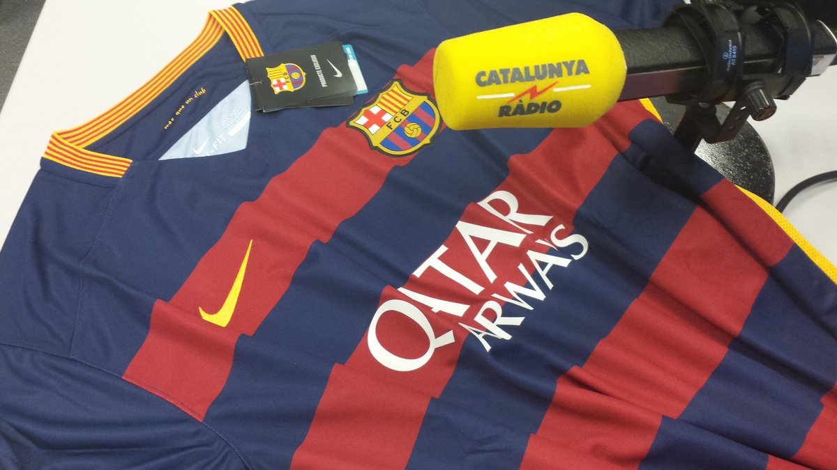 ClubMitjanit's tweet photo. Avui sortegem la 2a de les samarretes del #Barça de la nova equipació per la pròxima temporada! Feu RT i FOLLOW. http://t.co/mTYCkQwMye