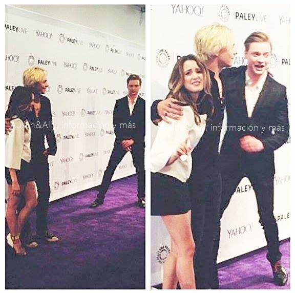 bat1059's tweet photo. RT: Ross &amp; Laura=Raura    FAV: Ross &amp; Courtney=Rourtney http://t.co/zVAQ0sXqUS