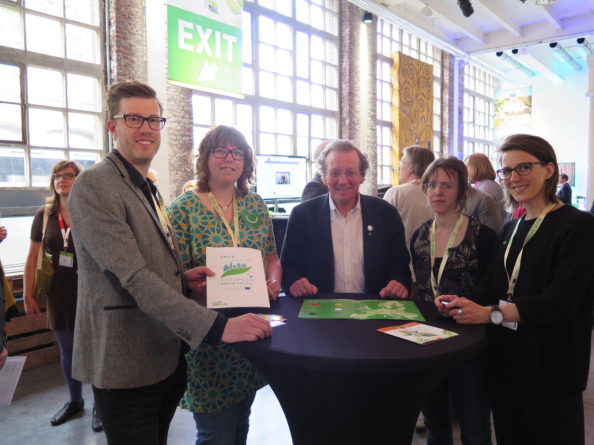 northsweden's tweet photo. Finalisterna @UmeaKommun på #greenweek2015 med @BrisMayorOffice årets @EU_GreenCapital @bgreencapital http://t.co/LBgHe4wDss