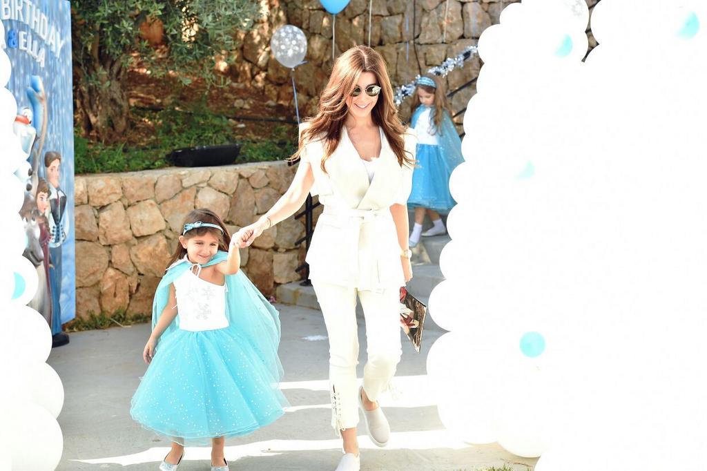 بالصور نانسى عجرم تحتفل بعيد بالصور نانسى عجرم تحتفل بعيد