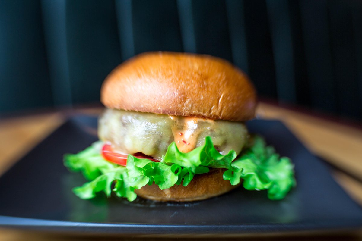 Only one more sleep until @m_tampakis gets her buns out for #SliderDecider #competition! <a href="/mazegrill/">maze Grill</a> are you ready?