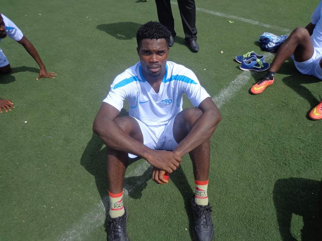 ibedanielpeter's tweet image. Just me