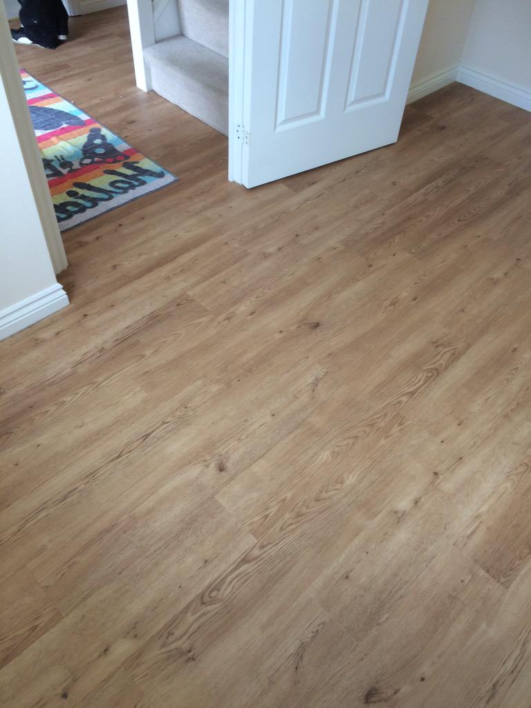 mcl_matthew's tweet photo. Absolutely lovely lvt fitted today, tarkett id inspiration 70, beautiful floor, #tarkett highly recommend lvt http://t.co/lLn1rY73WV