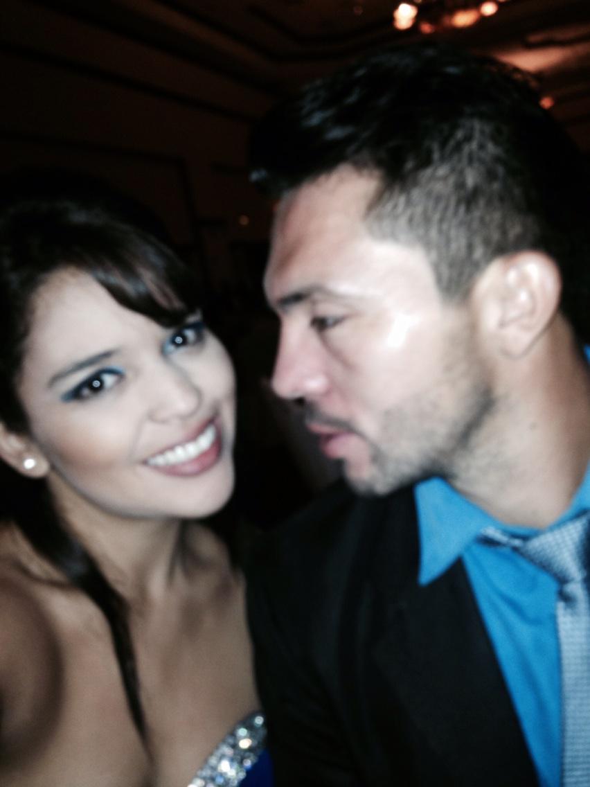 AlejandraWP_17's tweet photo. Gracias por compartir estos momentos tan especiales conmigo... Te amo @wilber_perez17 http://t.co/SrjPUBVAV1