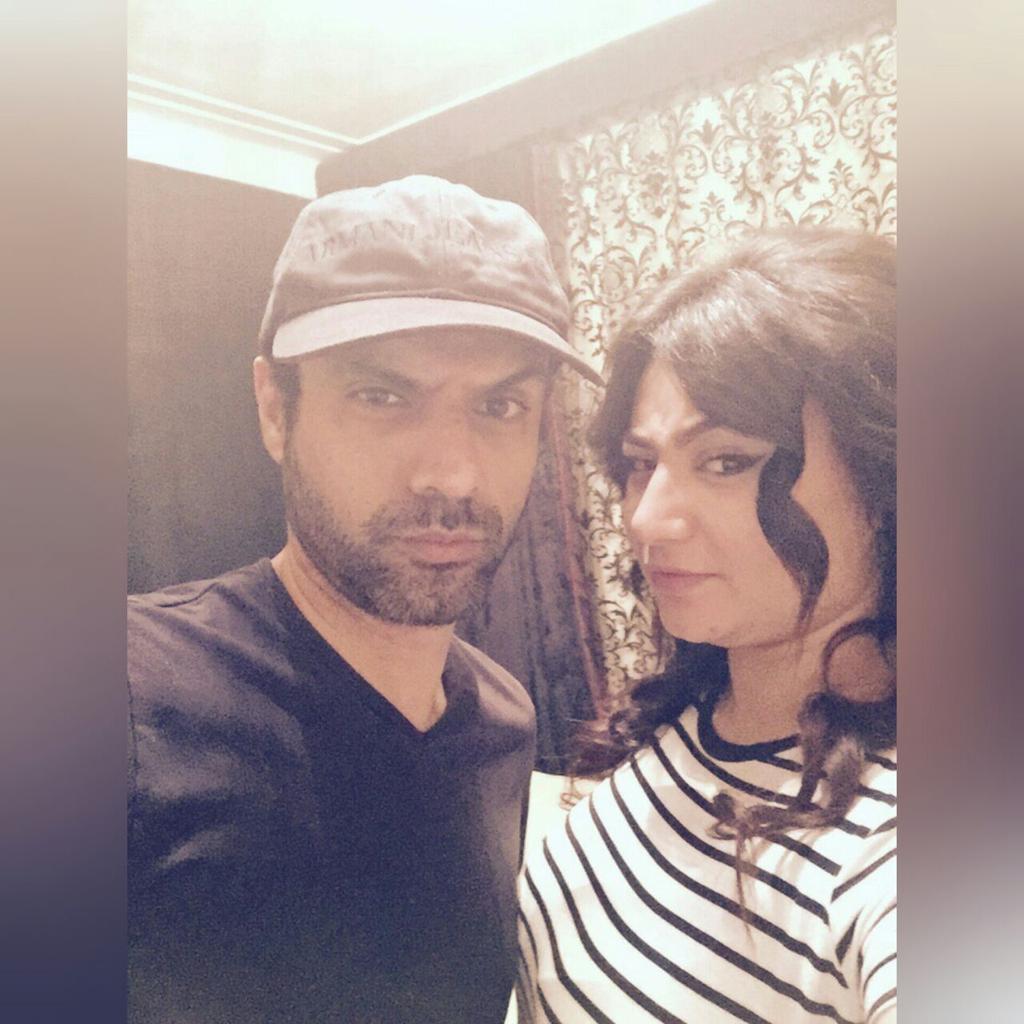 GhadaJreidi's tweet photo. مع ميرو مرمر مرمورة كل شي احلى 😀😍👌
@AmirTeima
اكسكلوسيف 🙈
#GhadaJreidi #Exclusive http://t.co/IwEl11H19j