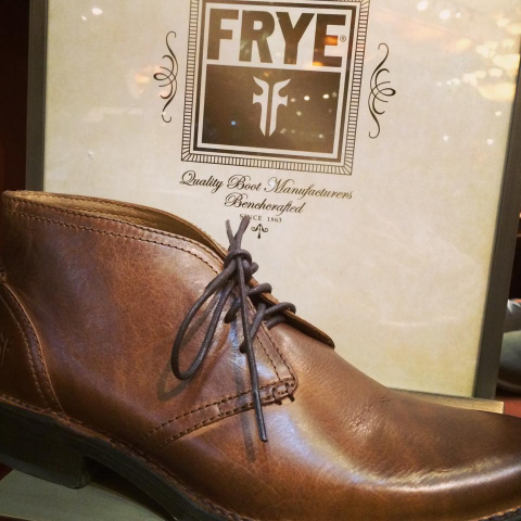 AtEaseAZ's tweet image. There are shoes, and then there are shoes.