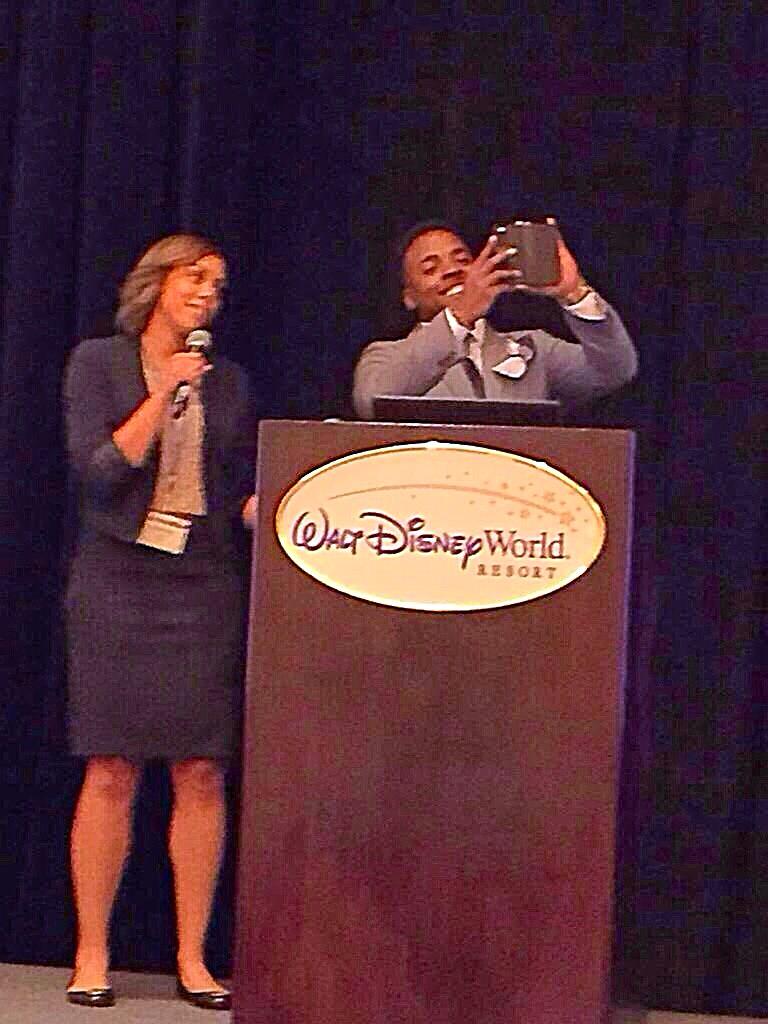 MarquezHawkins's tweet photo. Classic presentation selfie. I love my team....#DigitalSalesU @SydneyPScott http://t.co/qVOhocKOsS