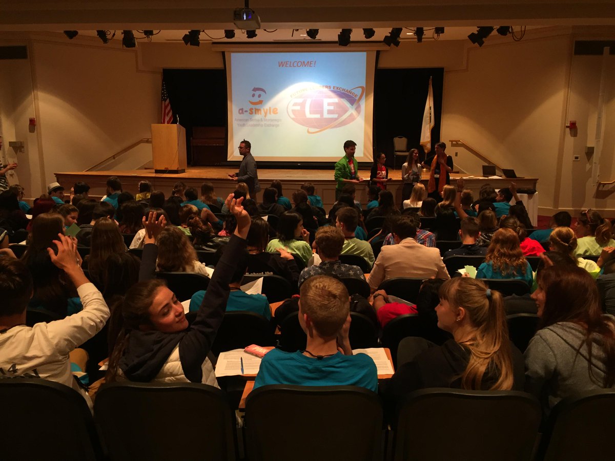 Mara_Exchanges's tweet photo. 170 #FLEXprogram &amp; #ASMYLE students are in DC to celebrate the end of their exchange year! http://t.co/On4VY51uA1 @asmyleSEE @FLEXProgram