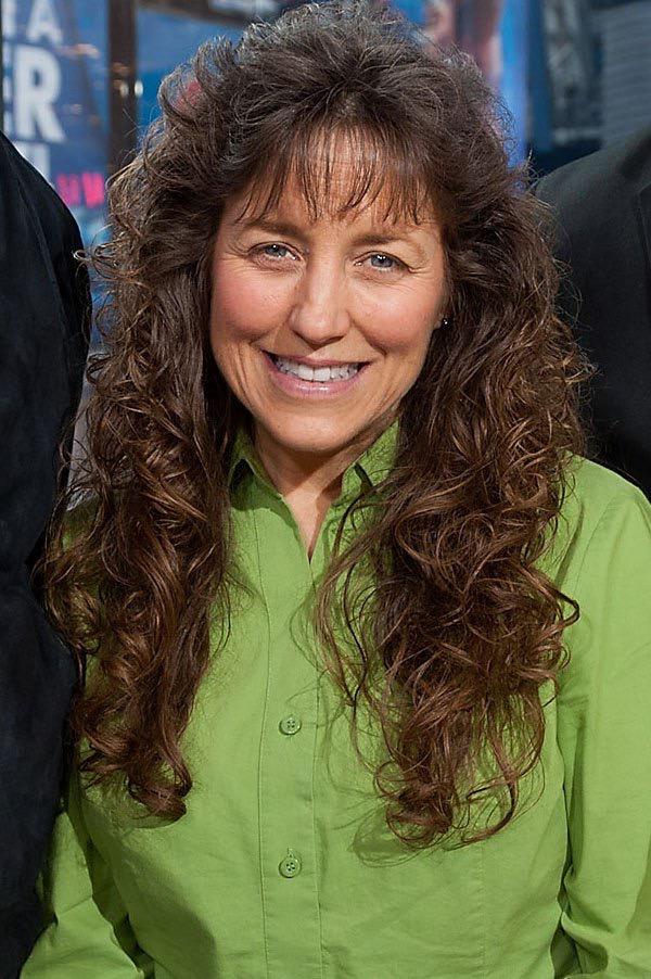 braebot's tweet image. That hair should be a criminal charge all on its own.... #19KidsAndCancelled  #duggarinterview #MichelleDuggar