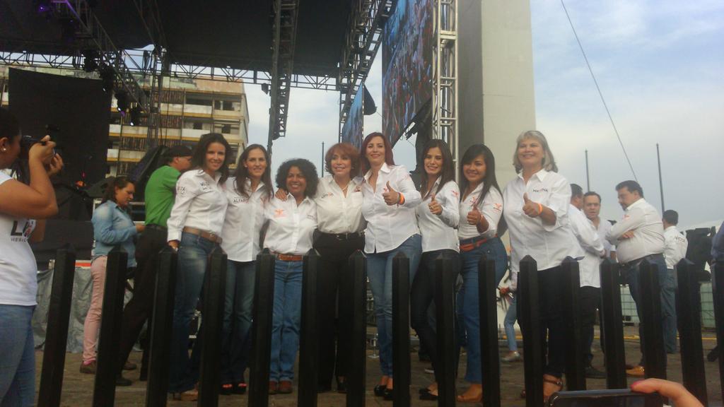 HeribertoAlons4's tweet image. #puedesconfiar
@DraConsueloR