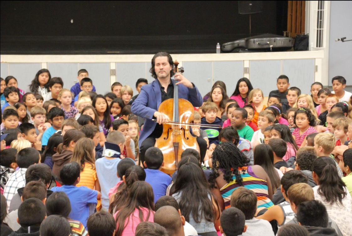 Keep #ZuillinSchool ! Join the Director's Circle for the 2015-2016 Season. elpasopromusica.org/about/director…