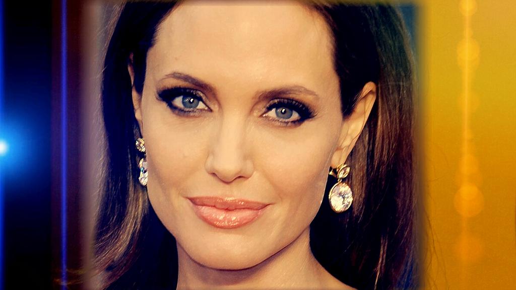 Oggi 4giugno
 è nata
Angelina Jolie

Happy birthday! 